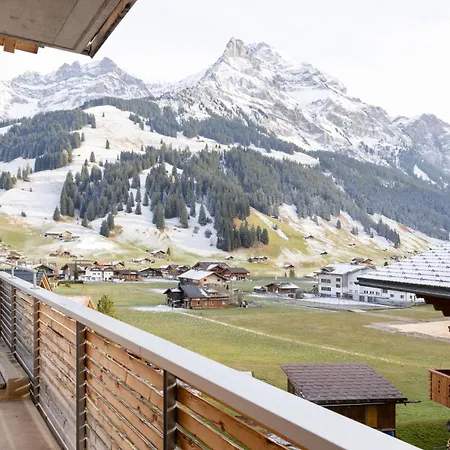 Chuenislodge1 Neu, Grosse Terrasse & Designerofen, Praechtige Aussicht * Adelboden