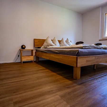 Appartamento Chuenislodge1 Neu, Grosse Terrasse & Designerofen, Praechtige Aussicht