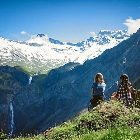 Chuenislodge1 Neu, Grosse Terrasse & Designerofen, Praechtige Aussicht Appartamento *