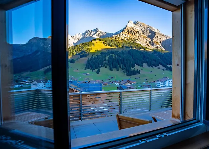 Chuenislodge1 Neu, Grosse Terrasse & Designerofen, Praechtige Aussicht *