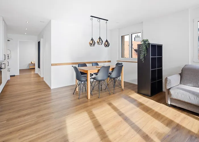 Chuenislodge1 Neu, Grosse Terrasse & Designerofen, Praechtige Aussicht *