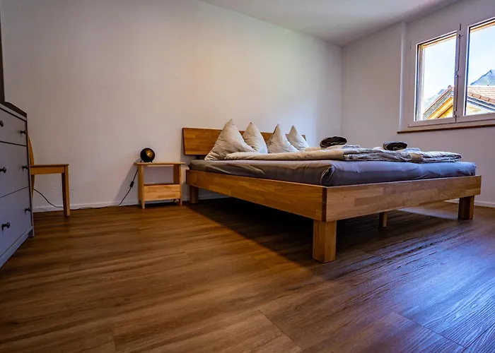 Appartamento Chuenislodge1 Neu, Grosse Terrasse & Designerofen, Praechtige Aussicht