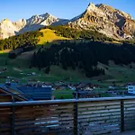 Chuenislodge1 Neu, Grosse Terrasse & Designerofen, Praechtige Aussicht Διαμέρισμα *