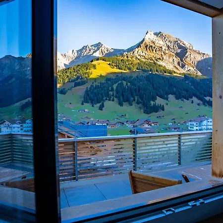 Chuenislodge1 Neu, Grosse Terrasse & Designerofen, Praechtige Aussicht *