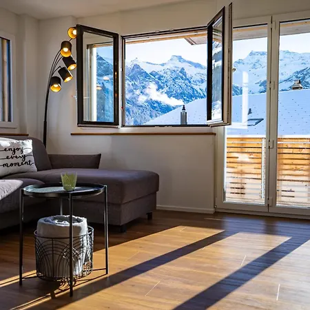 Apartament Chuenislodge1 Neu, Grosse Terrasse & Designerofen, Praechtige Aussicht *